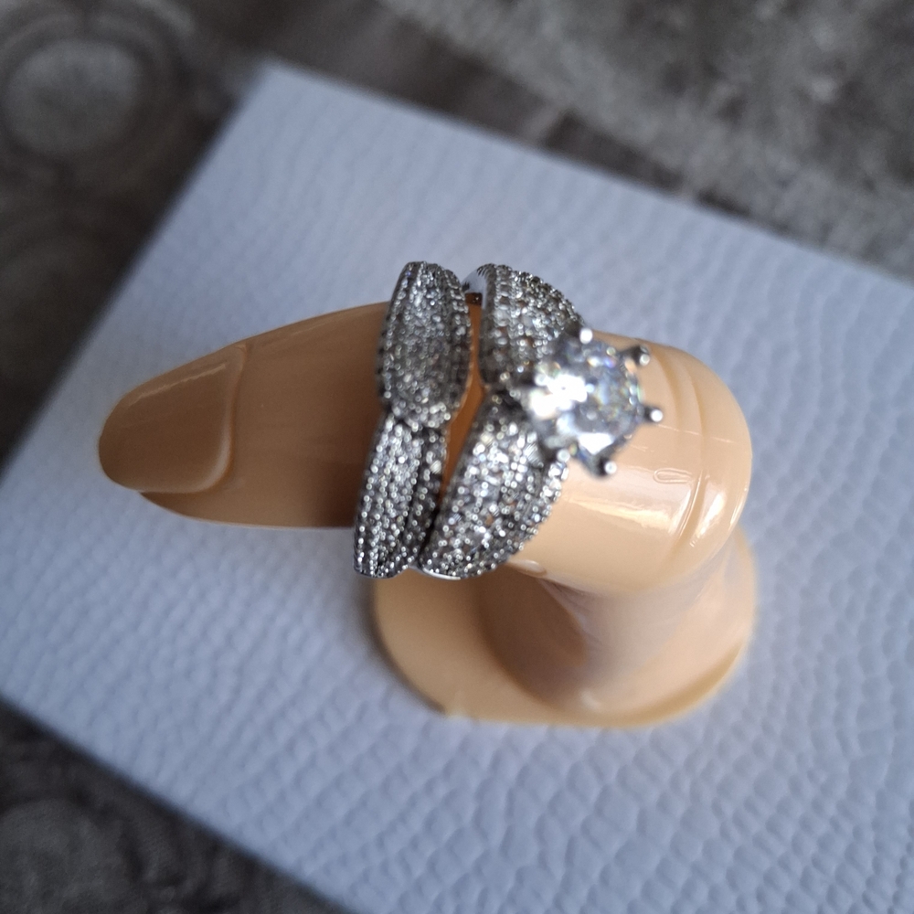 Elegant Silver Costume Women's Ring Set